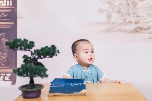 阿拉善盟孕妇几个月有反应 阿拉善盟孕妇几个月有反应